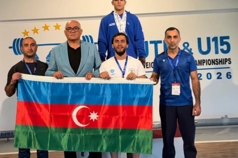 Fəxrəddin Allahverdiyev Avropa birinciliyində üç gümüş medal qazanıb - FOTO