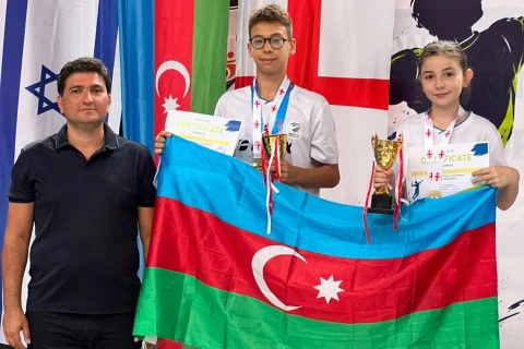 Badmintonçularımız beynəlxalq turnirdə 17 medal qazanıblar - FOTO