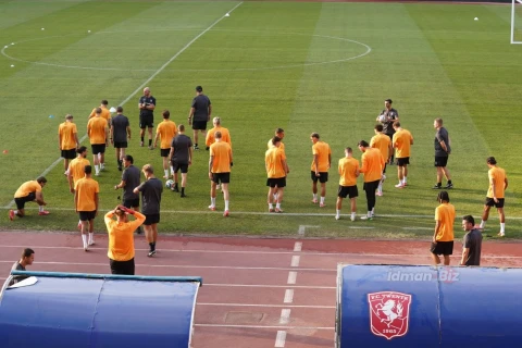 “Tvente” “Qarabağ”la oyun öncəsi Bakıda məşq keçib – FOTO