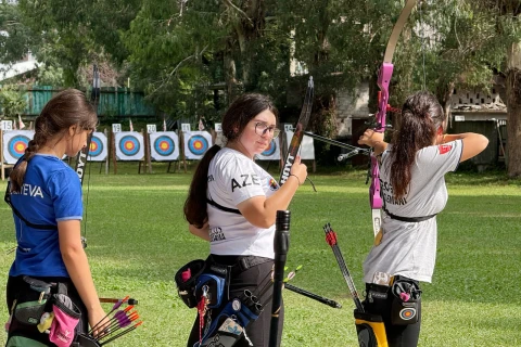 Oxatanlarımız beynəlxalq turniri yeddi medalla başa vurublar