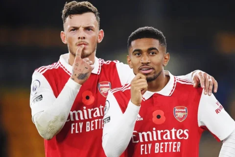 “Arsenal” Ris Nelsonla yollarını ayırıb