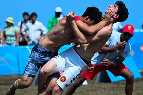 Bakıda keçirilən U-17 dünya çempionatında çimərlik güləşçilərimiz ilk görüşlərinə çıxıblar - YENİLƏNİB + FOTO