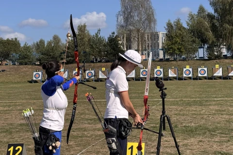 Kamandan oxatanlarımız Belarusda iki medal qazandı - FOTO
