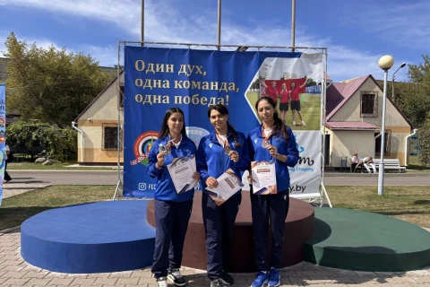 Kamandan oxatanlarımız Belarusda iki medal qazandı - FOTO