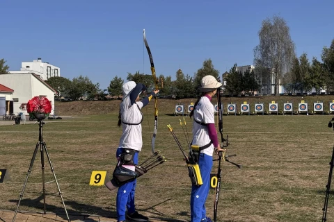 Kamandan oxatanlarımız Belarusda iki medal qazandı - FOTO