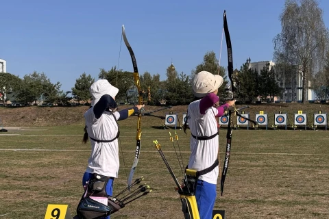 Kamandan oxatanlarımız Belarusda iki medal qazandı - FOTO