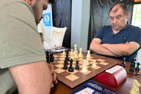 Qubada şahmatçılar beynəlxalq norma uğrunda mübarizə aparırlar - FOTO
