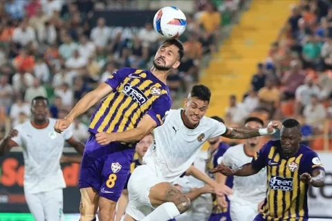 Super Liqa: “Eyüpspor” son dəqiqələrdə “Alanyaspor”u məğlub etdi