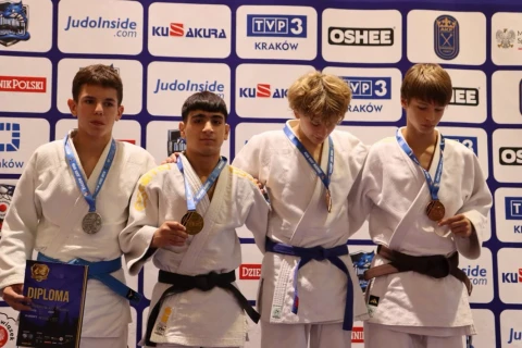 Cüdo millimiz beynəlxalq turnirdə 11 medalla birinci yeri tutub - FOTO