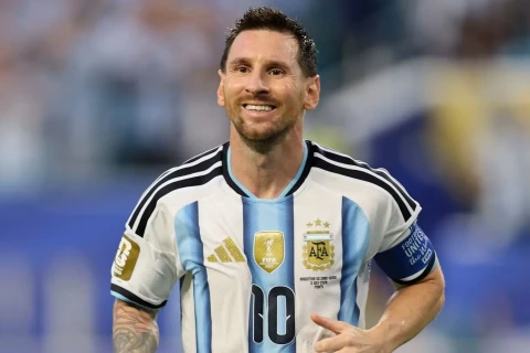 Messi millidəki karyerasını başa vurdu