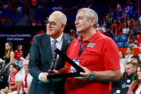 Faiq Qarayev Türkiyə Voleybol Federasiyası tərəfindən mükafatlandırılıb