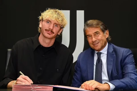 Nik Voltemade “Yuventus”a keçdi