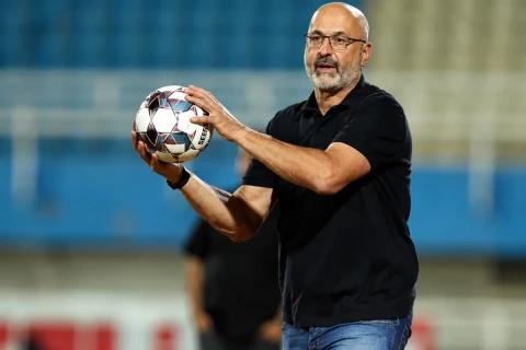 “Neftçi”nin sabiq baş məşqçisi “Vardar”a təyin olundu