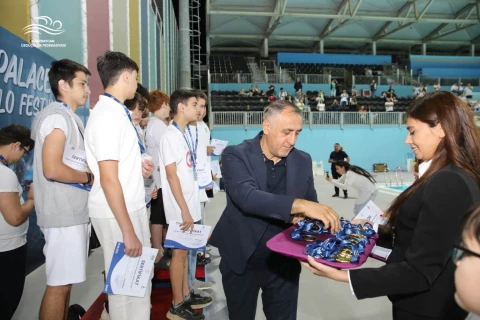 Bakıda su polosu festivalı keçirildi: 10 komanda mübarizə apardı - FOTO/VİDEO