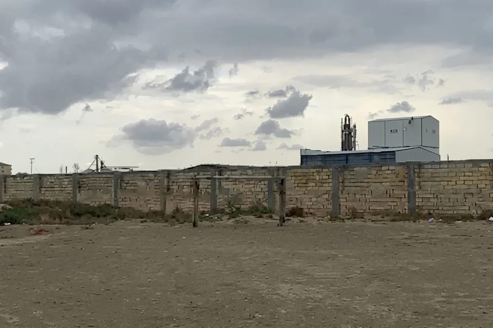 Sumqayıtlı uşaqların futbol meydançası arzusu - VİDEO