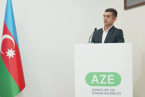 Fərid Qayıbov beynəlxalq tədbirlərdə iştirak edən gənclərlə görüşüb