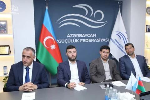 Bakıda keçiriləcək üzgüçülük üzrə Dünya Kubokuna hazırlıq məsələləri müzakirə olunub - FOTO