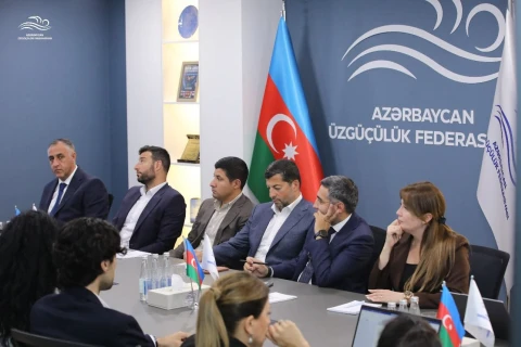 Bakıda keçiriləcək üzgüçülük üzrə Dünya Kubokuna hazırlıq məsələləri müzakirə olunub - FOTO
