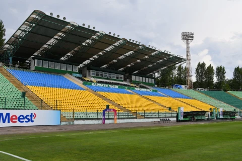 Ukrayna və Polşa futbol üzrə dünya çempionatına birgə ev sahibliyi üçün namizədliyini irəli sürə bilər