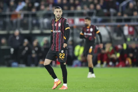 Hakim Ziyeş azad agent oldu