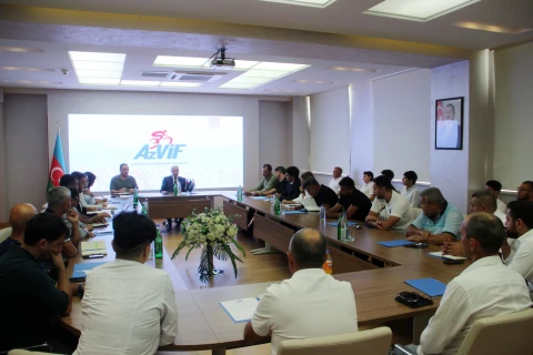 Azərbaycan Velosiped İdmanı Federasiyasında məşqçilərin fəaliyyəti ilə bağlı müşavirə keçirilib - FOTO