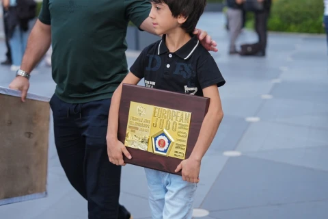 Cüdoçularımız gənclər arasında Avropa çempionatından beş medalla Vətənə qayıdıblar - FOTO