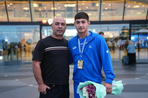 Cüdoçularımız gənclər arasında Avropa çempionatından beş medalla Vətənə qayıdıblar - FOTO