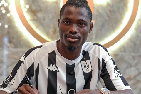 “Neftçi” nigeriyalı hücumçu transfer edib