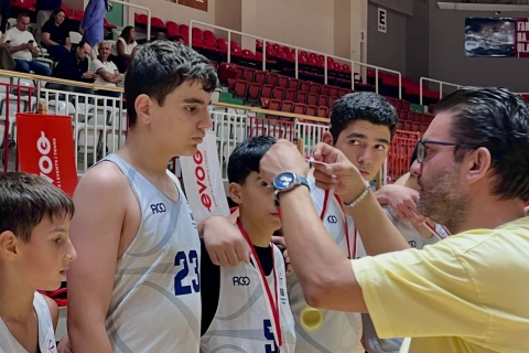 U14 millimiz Yalova turnirini ikinci yerdə başa vurub