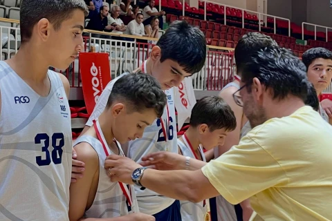 U14 millimiz Yalova turnirini ikinci yerdə başa vurub