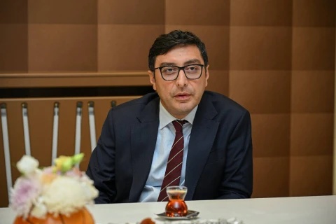 Fərid Qayıbov Dünya Minifutbol Federasiyasının prezidentini qəbul edib