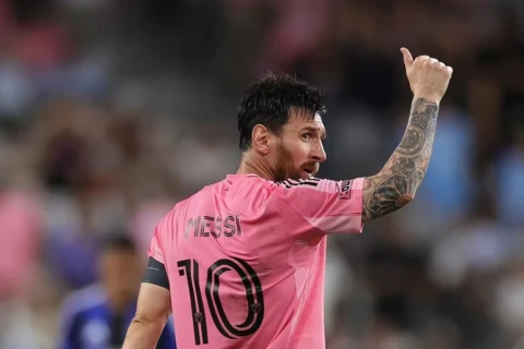 Messi İspaniya klubunu almağa hazırlaşır