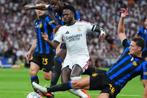 Raul Vinisiusu xəbərdar etdi: “Bernabeu maksimumu istəyir”