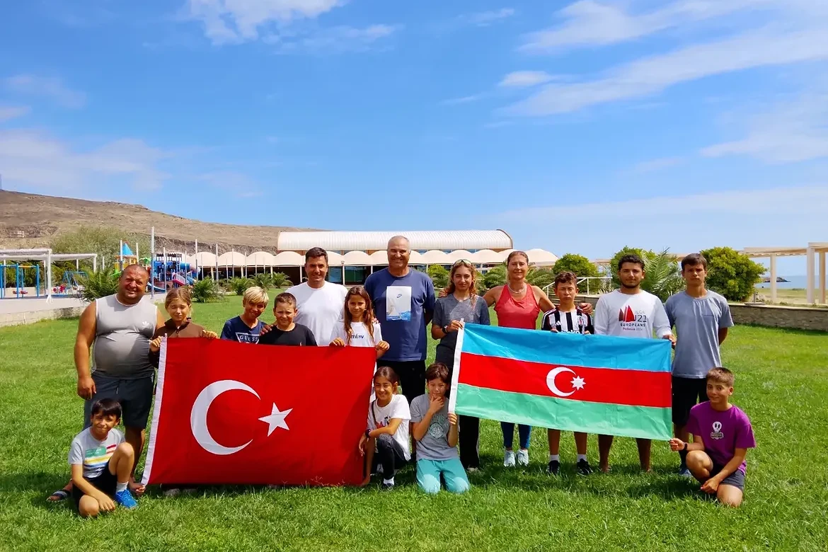 Türkiyə yelkənçiləri Azərbaycan çempionatı üçün Bakıya gəlib - FOTO