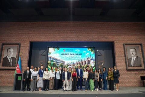 Kembric Universitetinin eksperti İdman Akademiyasında dəyirmi masa keçib - FOTO