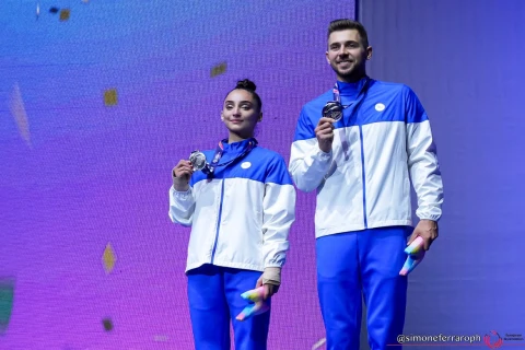 Azərbaycan gimnastları dünya çempionatında gümüş medal qazandılar - FOTO