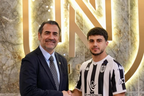 “Neftçi” futbolçusu ilə müqavilənin müddətini uzadıb - FOTO