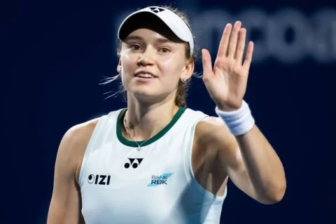 Рыбакина и Зверев заработали рекордные призовые, победив на US Open