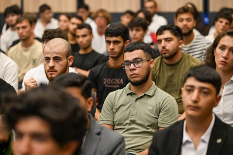 Fərid Qayıbov Azərbaycan İdman Akademiyasının tələbələri ilə görüşüb - FOTO