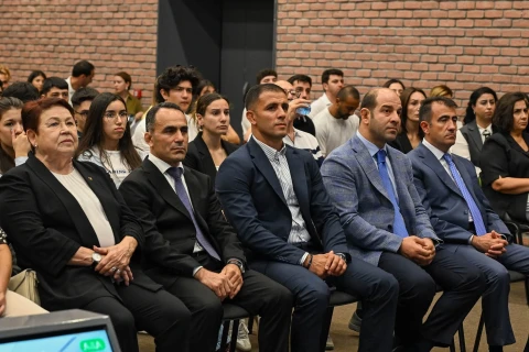 Fərid Qayıbov Azərbaycan İdman Akademiyasının tələbələri ilə görüşüb - FOTO