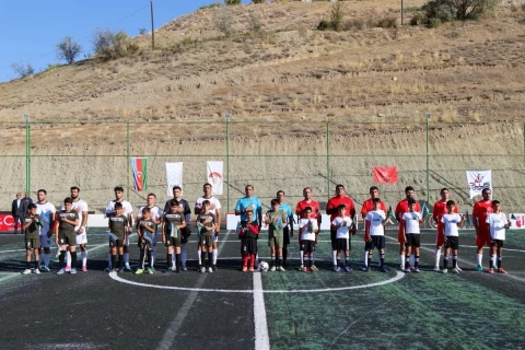 Naxçıvanda ilk dəfə təşkil olunan Minifutbol Kubokuna yekun vurulub - FOTO
