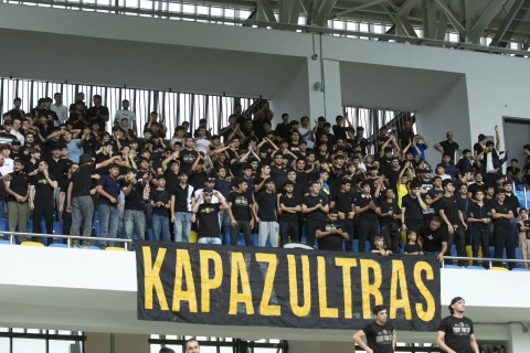“Kəpəz” pirotexnika ilə bağlı azarkeşlərinə müraciət etdi