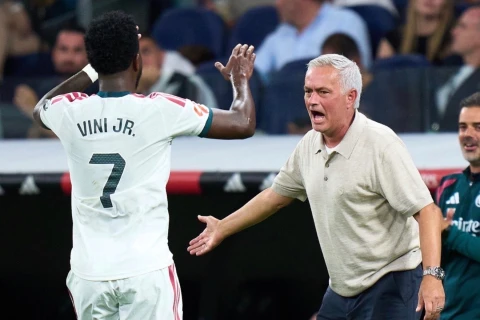 Mourinyo Vinisiusun əvəzlənməsinin səbəbini açıqlayıb