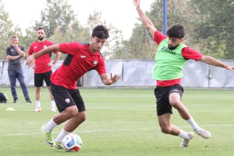 “Qəbələ”nin yeni baş məşqçisi komandaya təqdim olunub
