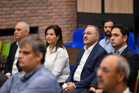 Fərid Qayıbov idman federasiyalarının nümayəndələri ilə 28-ci görüşünü keçirib - FOTO