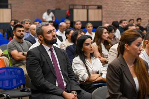 Fərid Qayıbov idman federasiyalarının nümayəndələri ilə 28-ci görüşünü keçirib - FOTO