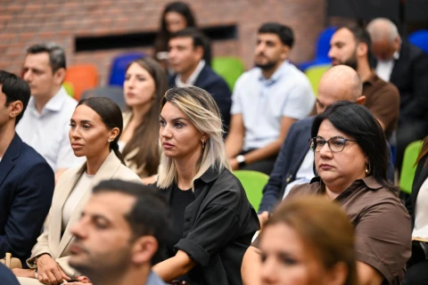 Fərid Qayıbov idman federasiyalarının nümayəndələri ilə 28-ci görüşünü keçirib - FOTO