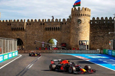 T-VINE: Bakı “Formula-1”in ən parlaq məkanlarından biridir