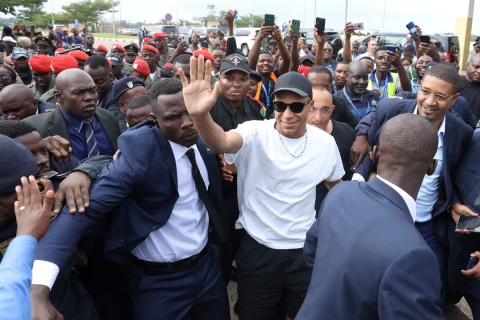 Mbappe “Qızıl top”u afrikalılara həsr etmək arzusundadır