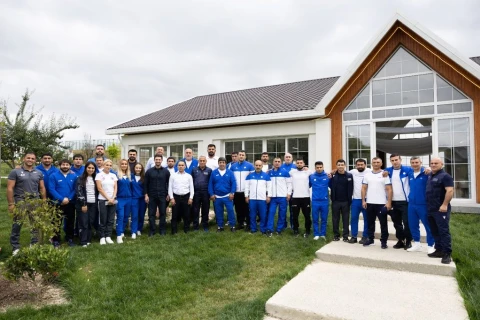 Güləş millilərinin məşqçiləri üçün Şamaxıda təlim keçirilib - FOTO